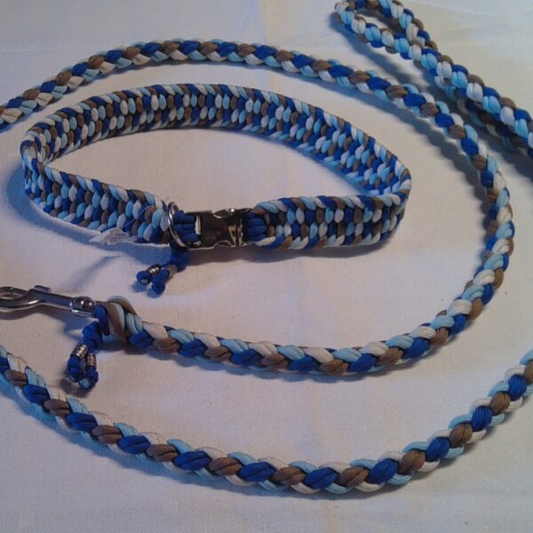 Paracord Halsband mit passender Leine, Handarbeit, blau bunt, Größe 55 cm